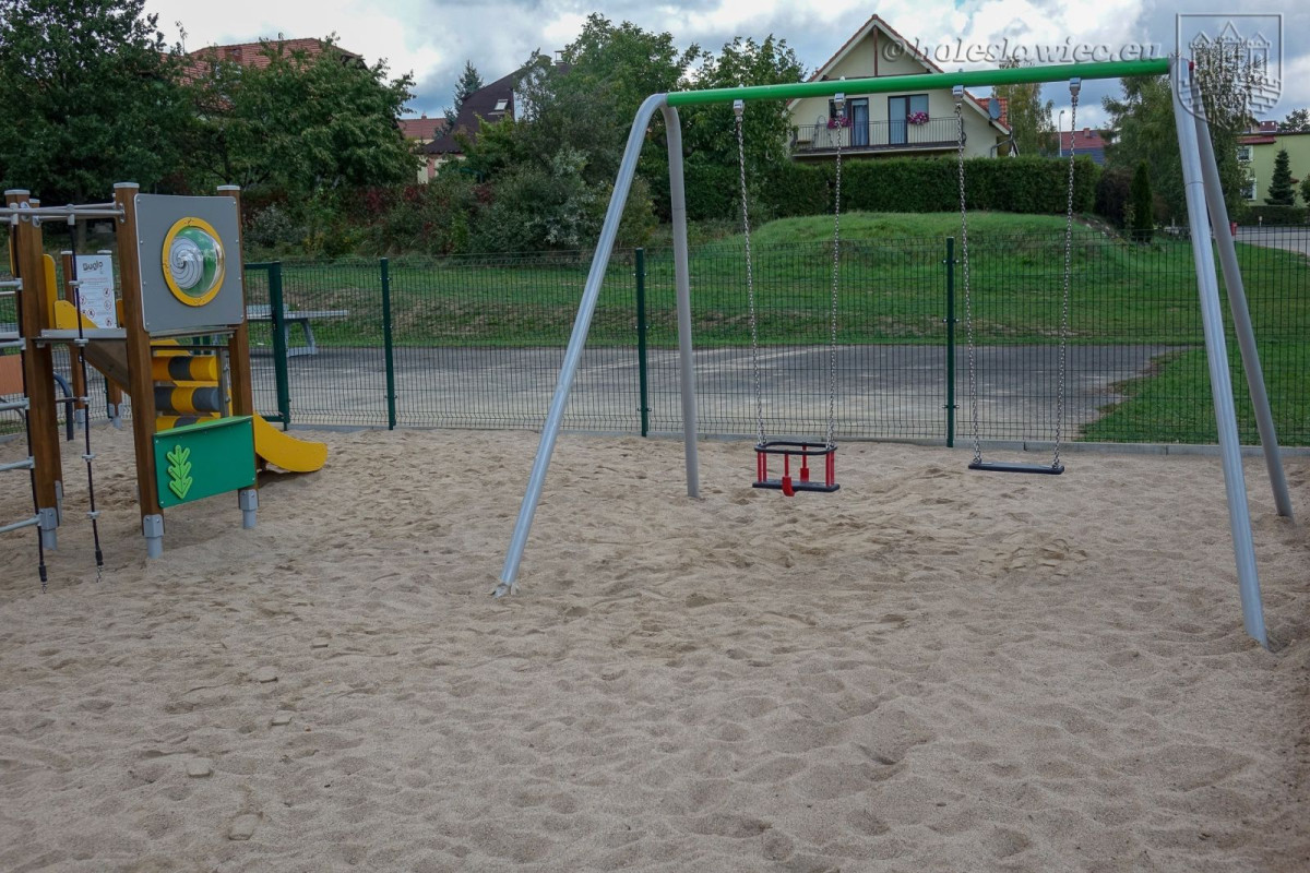 Nowe Otwarte Strefy Aktywności nad Bobrem i na os. Kwiatowym