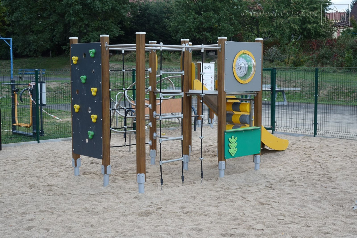 Nowe Otwarte Strefy Aktywności nad Bobrem i na os. Kwiatowym