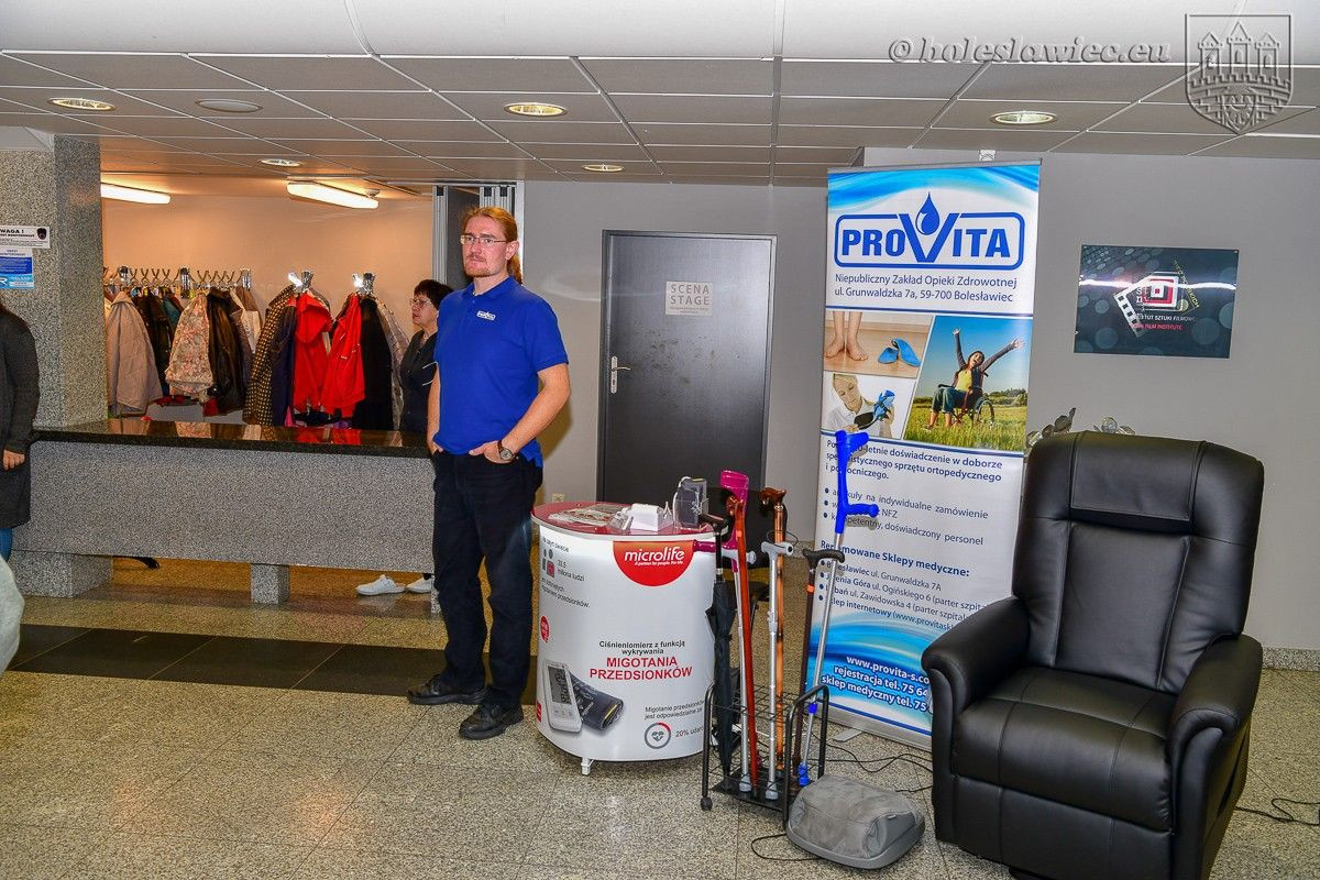 Mają „srebrne włosy i złote serca”. Seniorzy świętowali