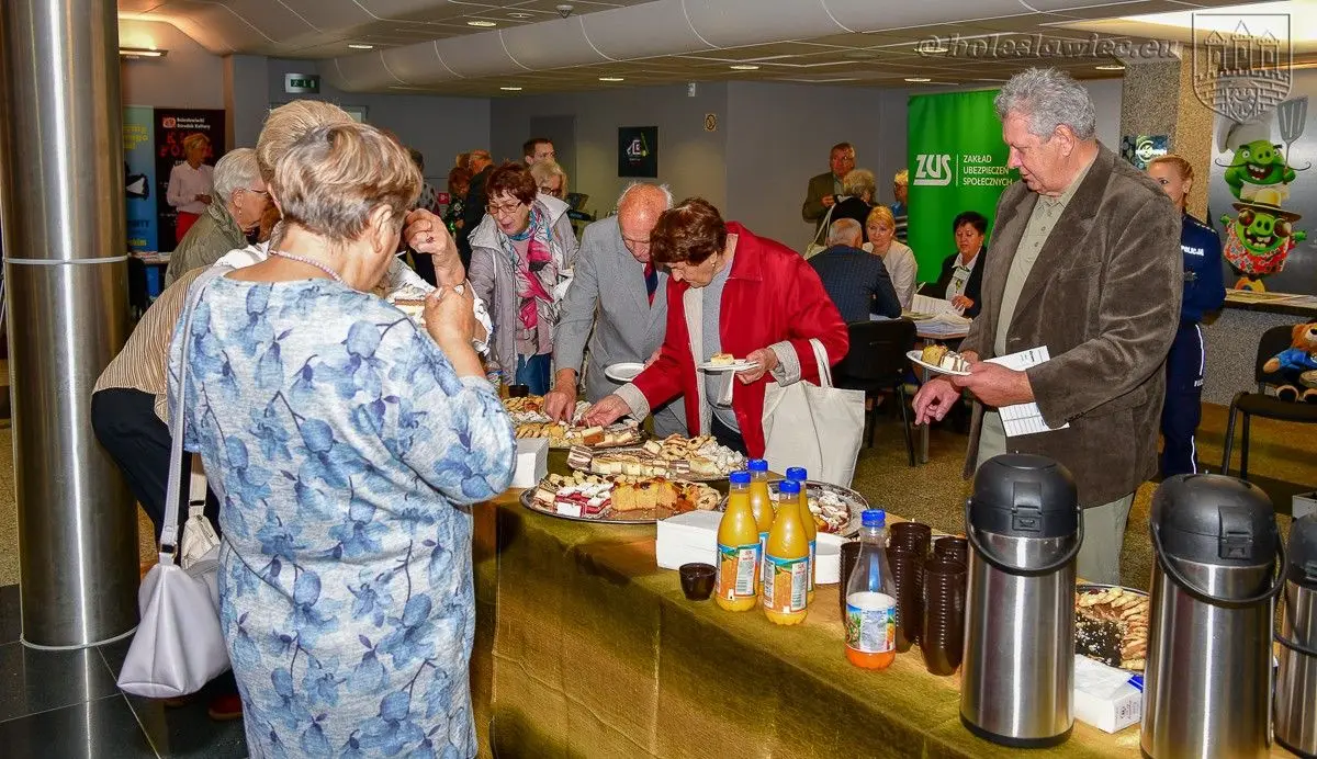 Mają „srebrne włosy i złote serca”. Seniorzy świętowali