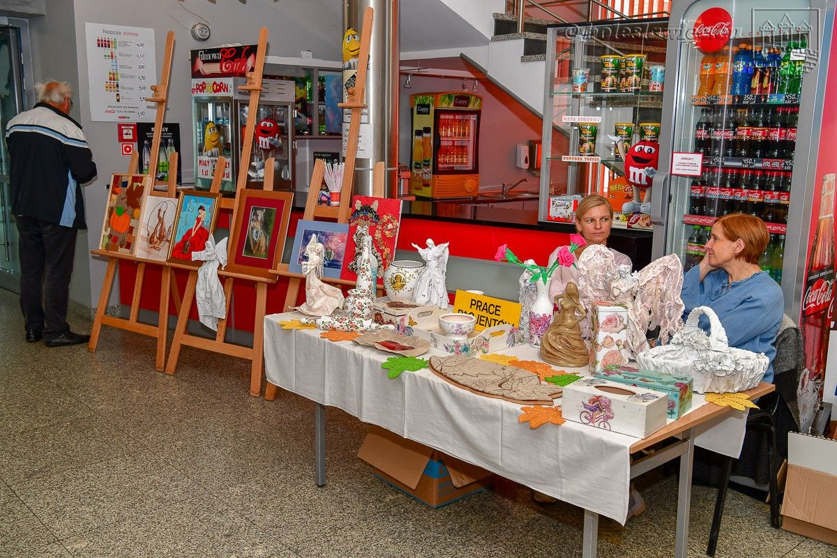 Mają „srebrne włosy i złote serca”. Seniorzy świętowali