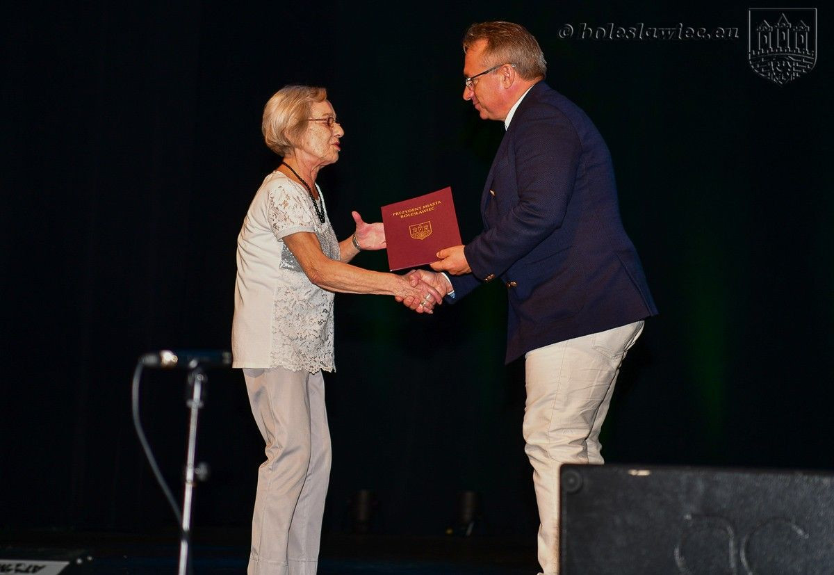 Mają „srebrne włosy i złote serca”. Seniorzy świętowali