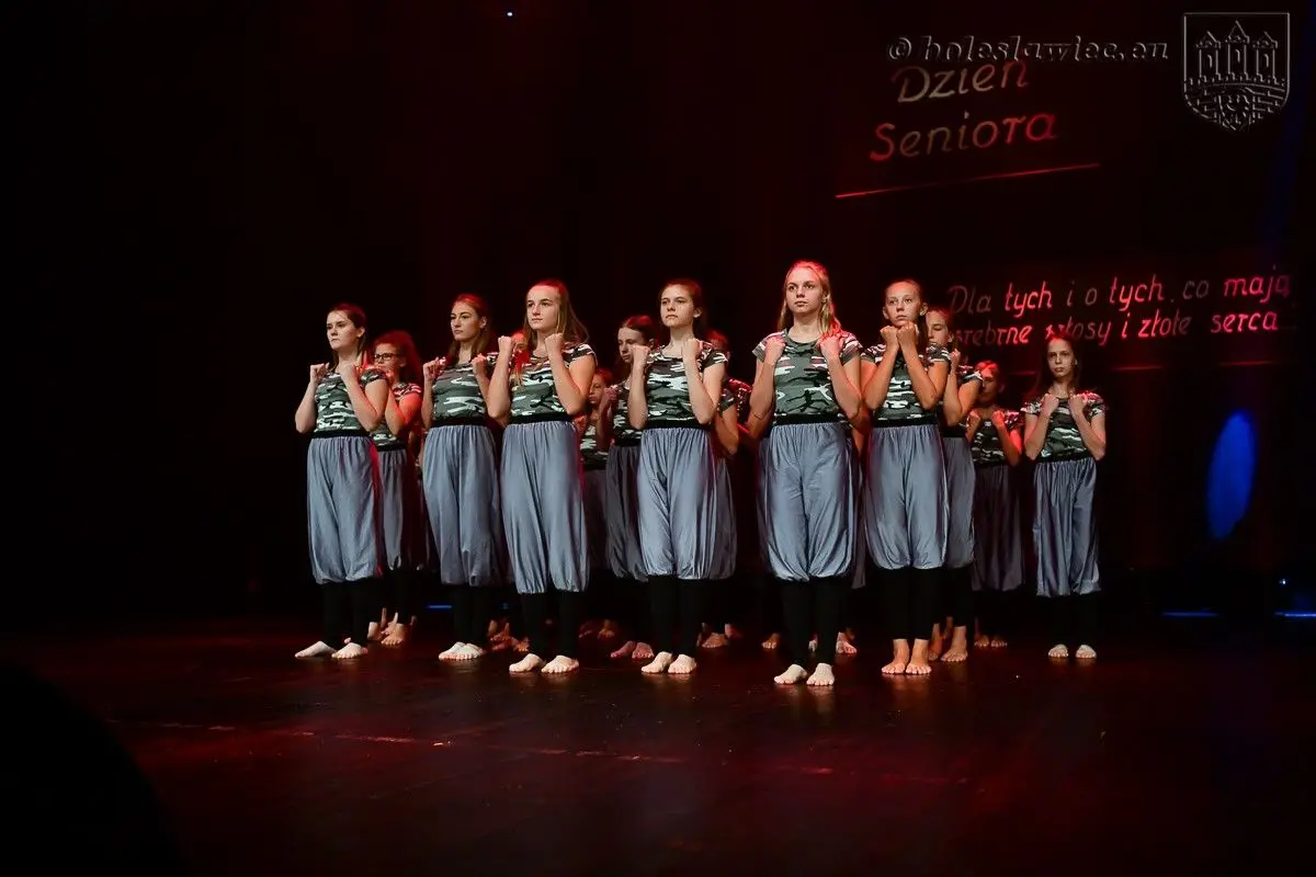 Mają „srebrne włosy i złote serca”. Seniorzy świętowali