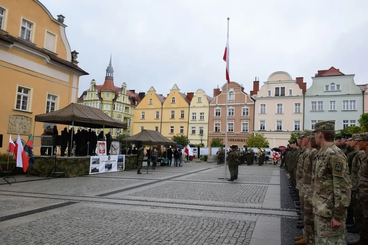 Попрощалися з військовослужбовцями, які вирушають на місію до Боснії і Герцеговини