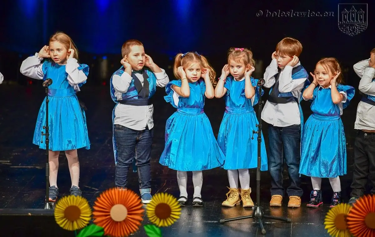 Nauczyciele i dyrektorzy miejskich szkół uhonorowani
