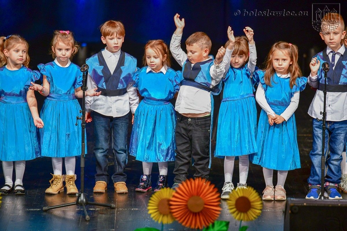 Nauczyciele i dyrektorzy miejskich szkół uhonorowani