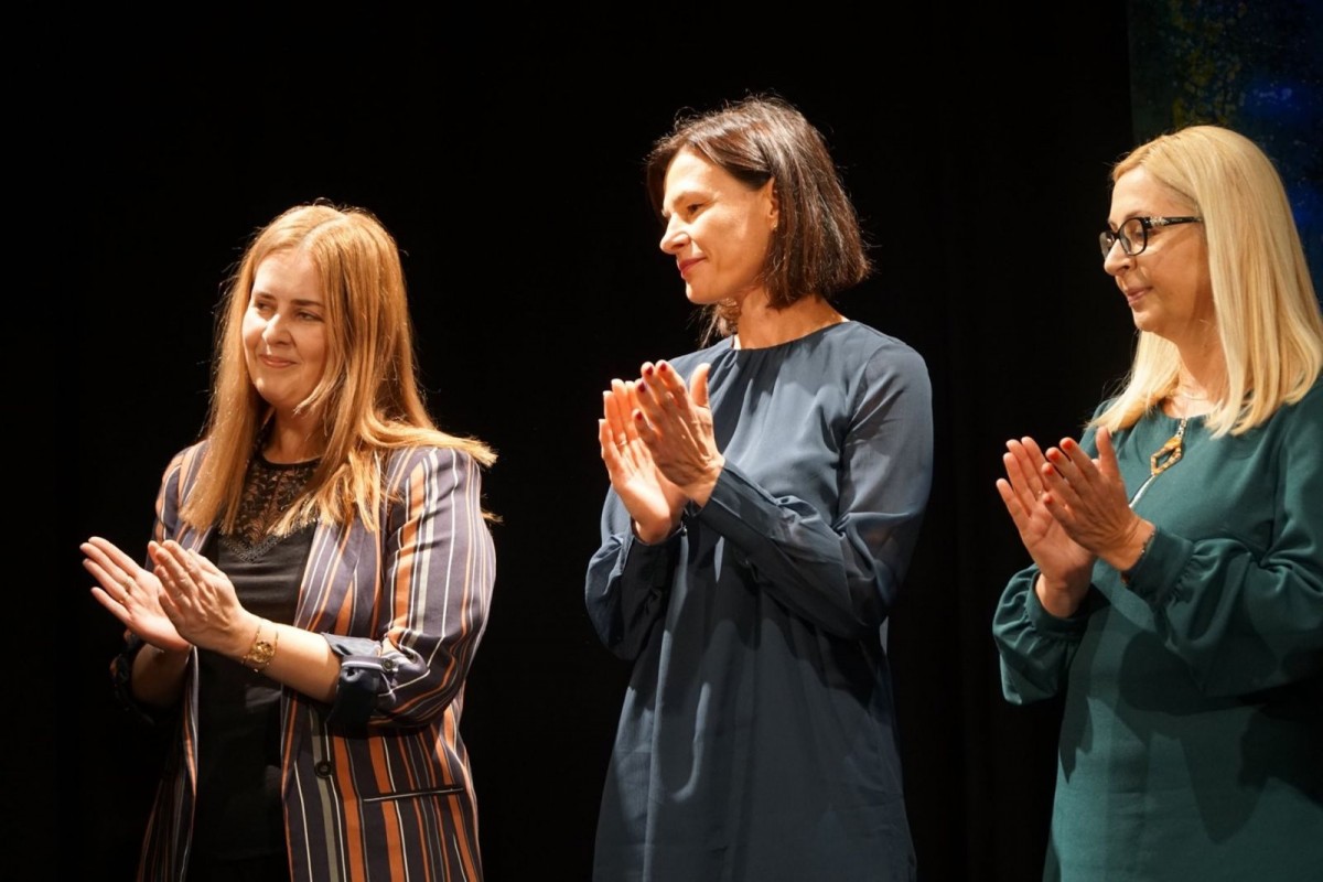 Nauczyciele z powiatowych szkół uhonorowani