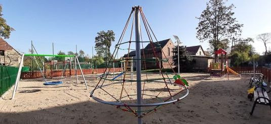Są już place zabaw w Różyńcu i Wierzbowej