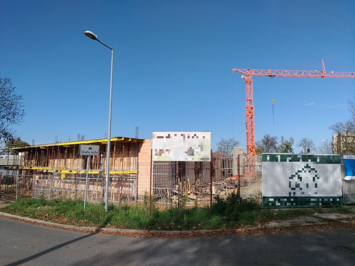 Przy ulicy Staszica powstaje budynek usługowy