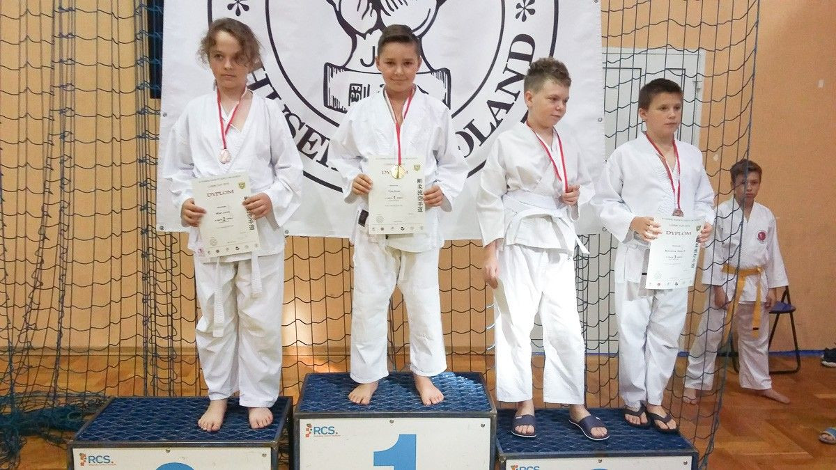 Bolesławieccy karatecy z 13 medalami Lubin Cup