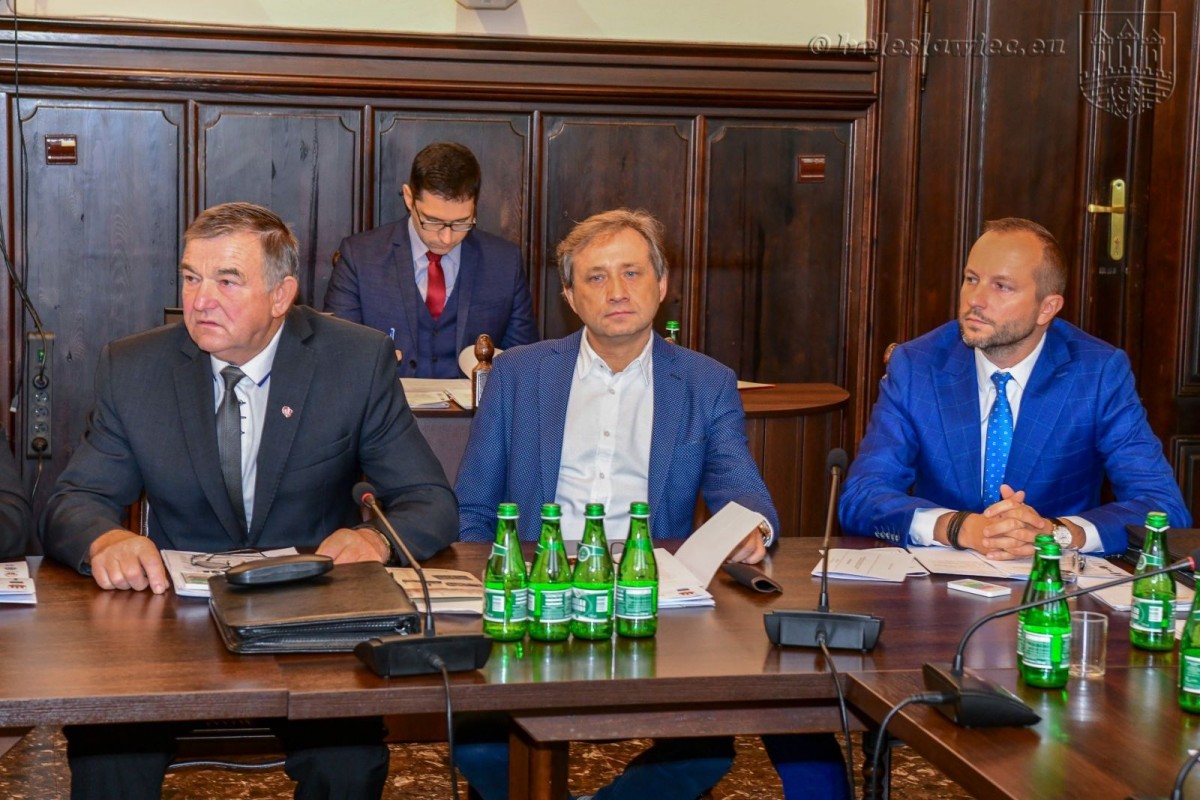 Miasto pożegnało Ewę Lijewską-Małachowską, wieloletnią szefową BOK – MCC, i Joannę Sawicką, komendantkę Hufca im. Szarych Szeregów