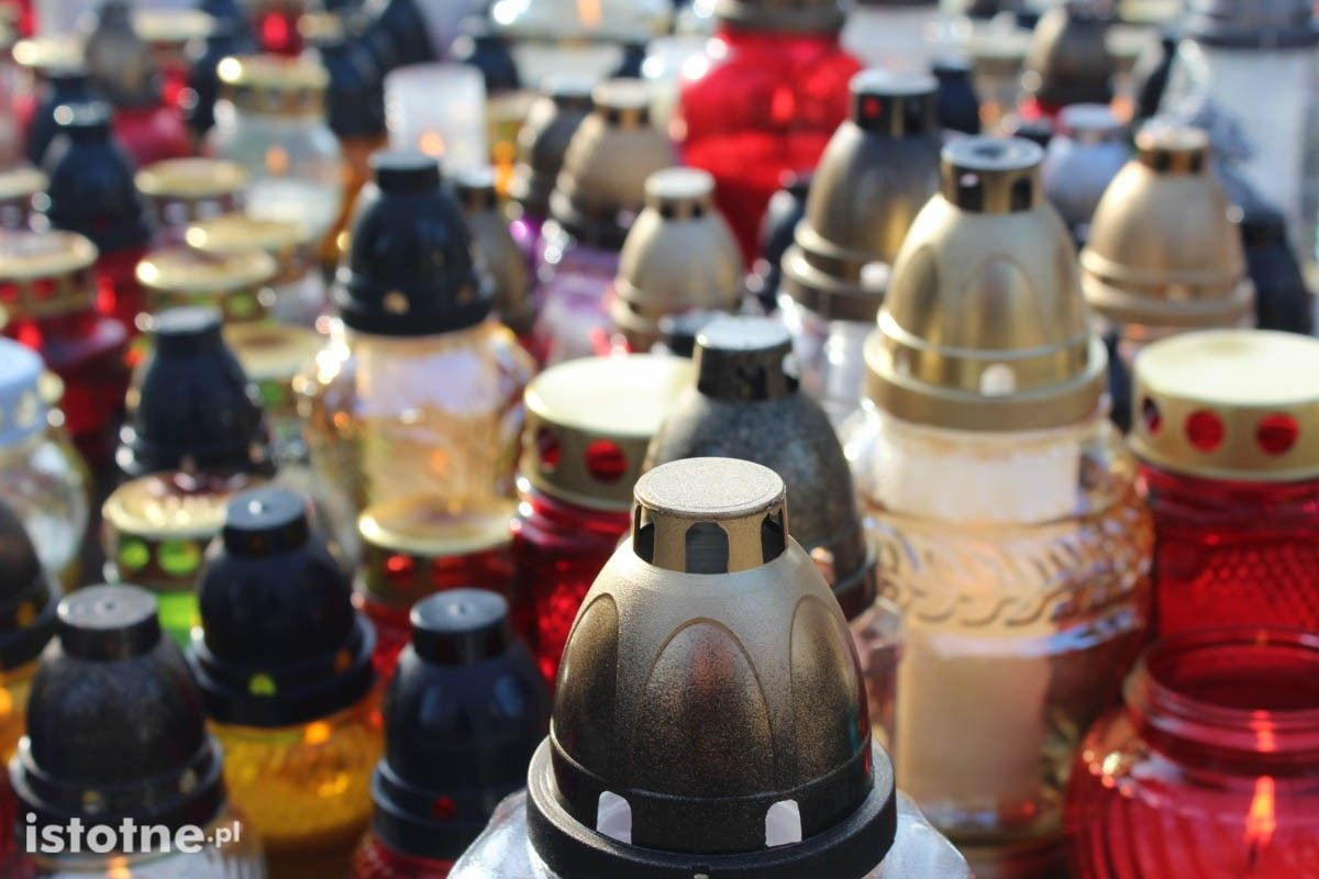 Tłumy na bolesławieckim cmentarzu