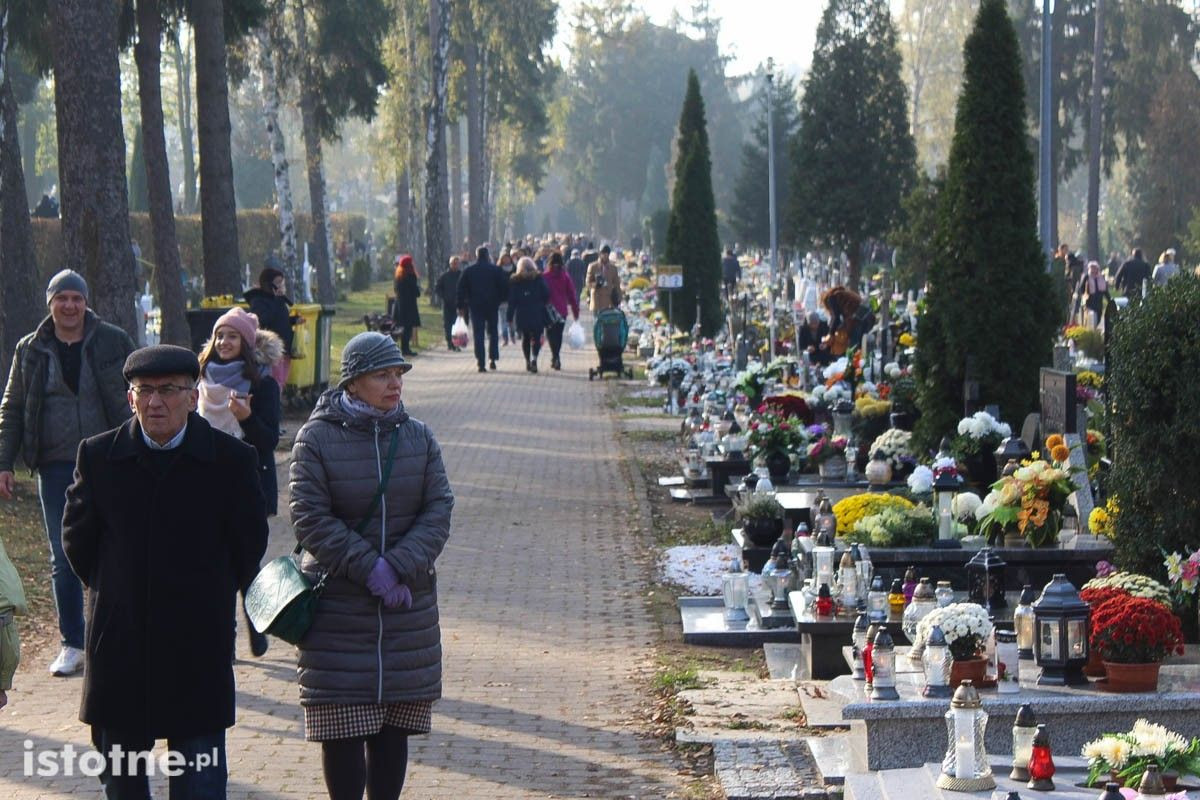 Tłumy na bolesławieckim cmentarzu