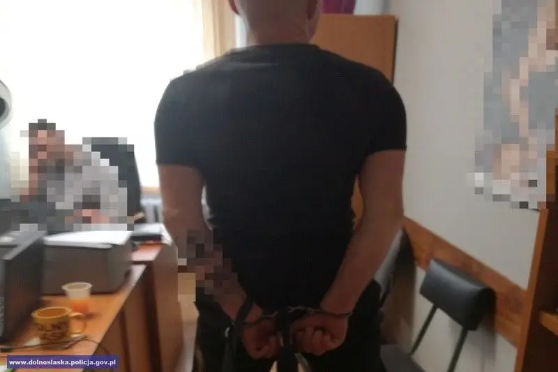 Ukradli laptopa z pokoju nauczycielskiego, wpadli w ręce policji