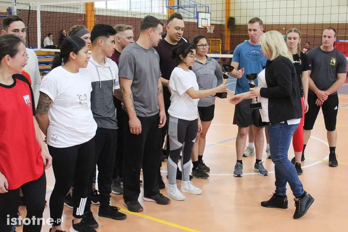 Święto Niepodległości: mecze USA – Polska. Pokazowy mecz młodych koszykarek
