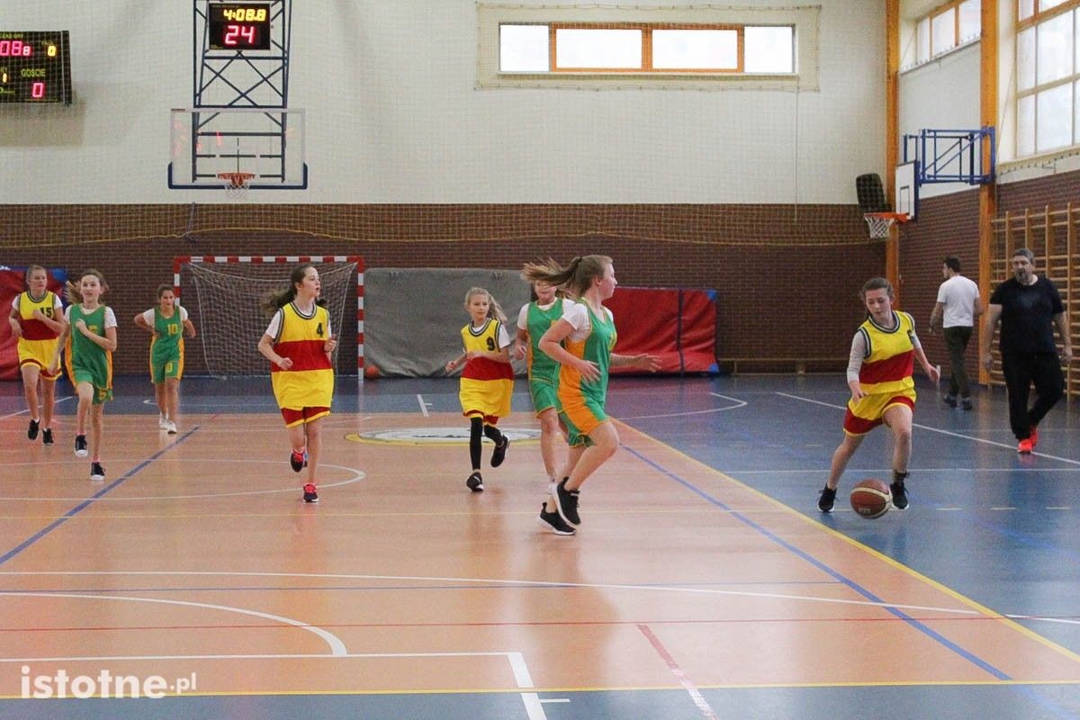 Święto Niepodległości: mecze USA – Polska. Pokazowy mecz młodych koszykarek