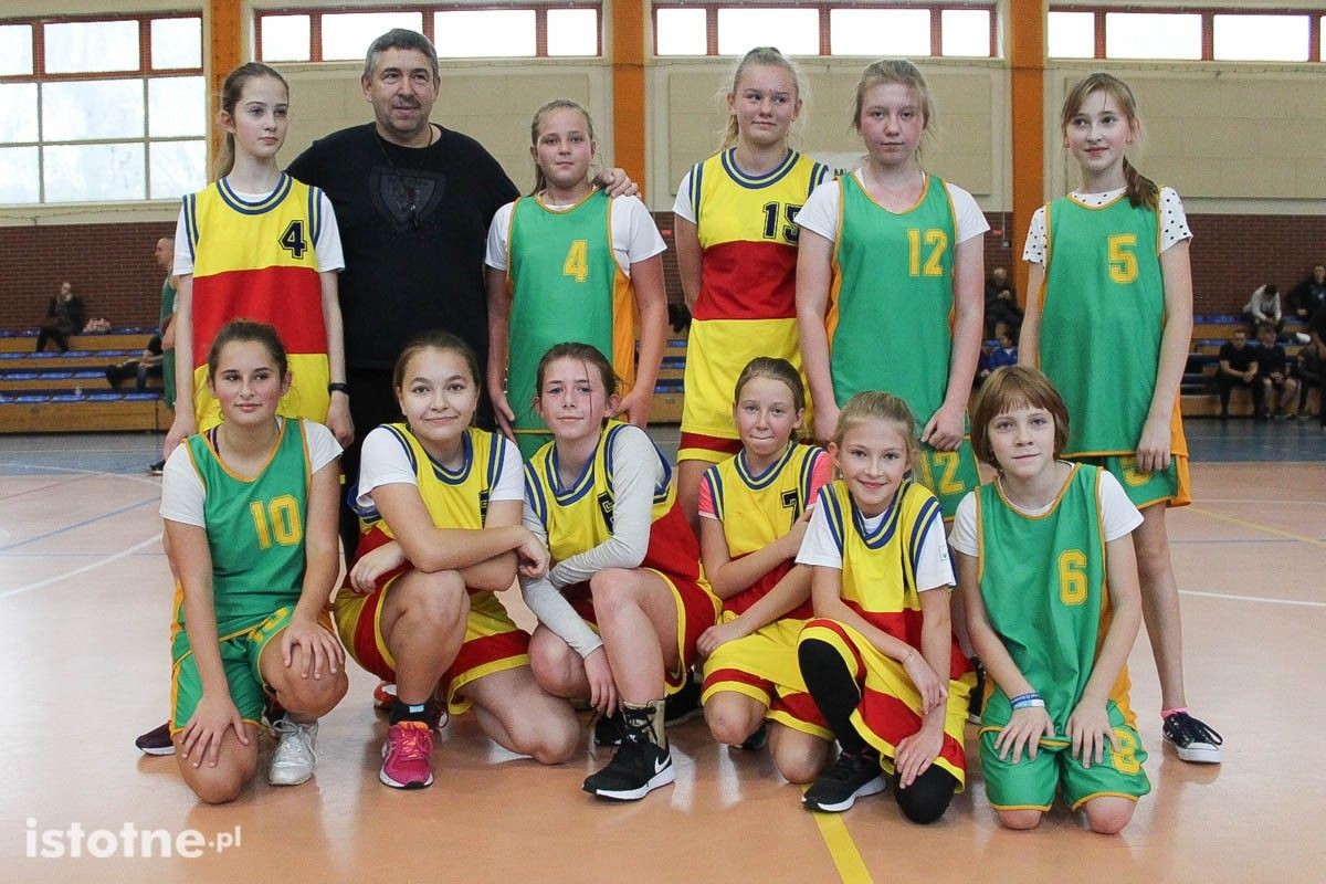 Święto Niepodległości: mecze USA – Polska. Pokazowy mecz młodych koszykarek