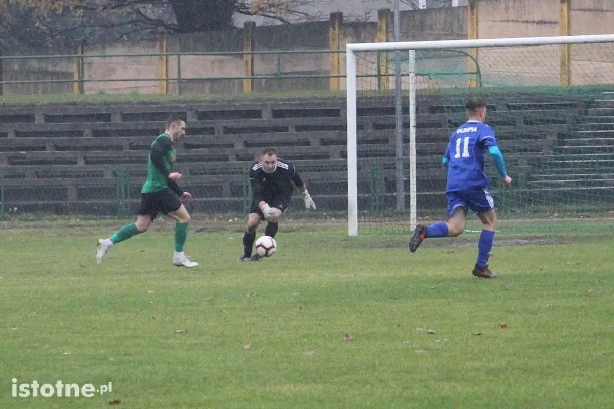BKS - Olimpia Kamienna Góra 7:0.