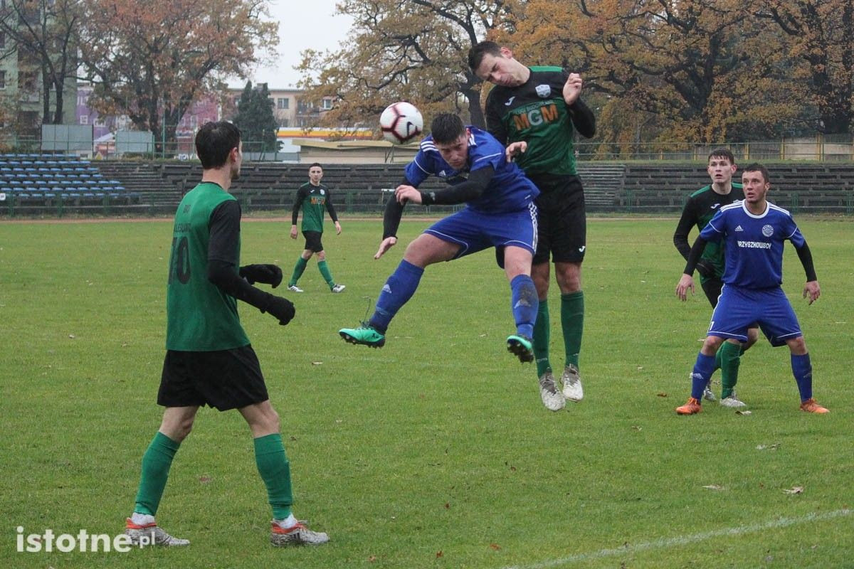 BKS - Olimpia Kamienna Góra 7:0.