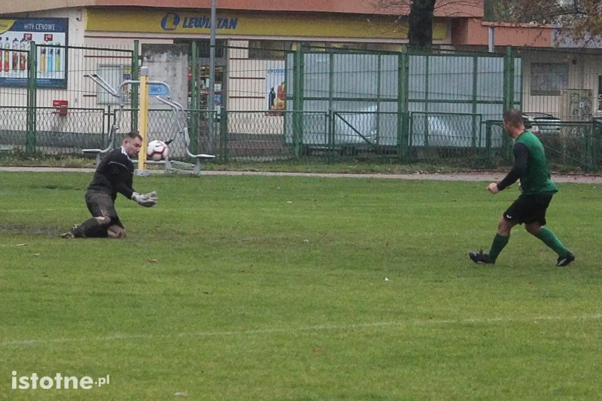 BKS - Olimpia Kamienna Góra 7:0.