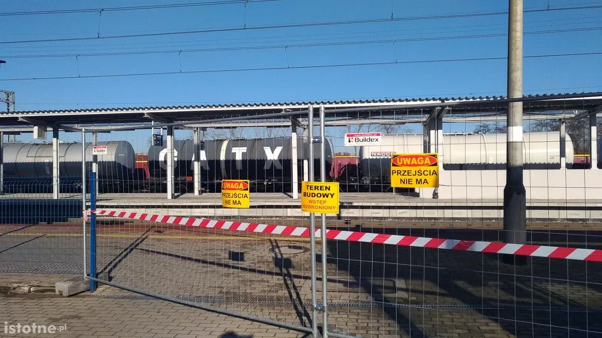 Przejście podziemne na dworcu PKP w Bolesławcu