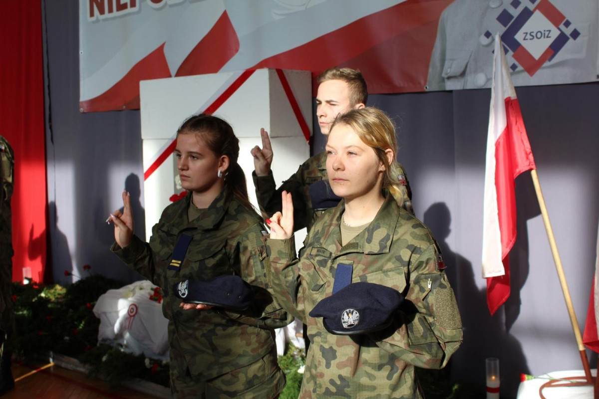 Młodzi mundurowi ślubowali