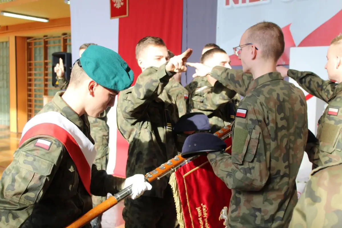 Młodzi mundurowi ślubowali