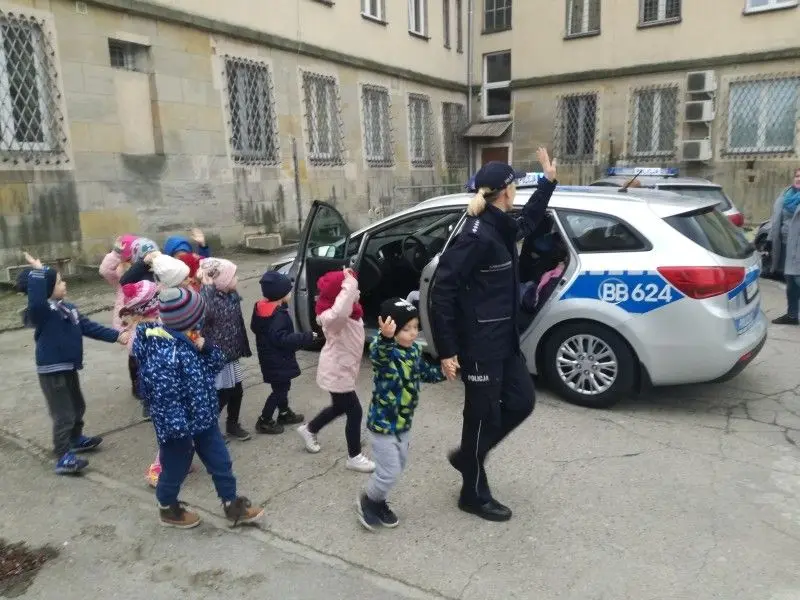 Przedszkolaki w bolesławieckiej komendzie