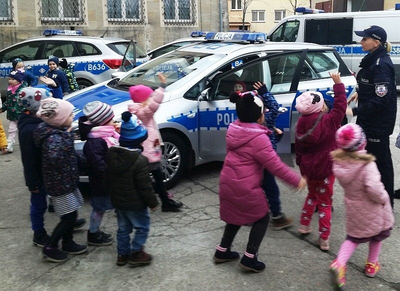 Przedszkolaki w bolesławieckiej komendzie