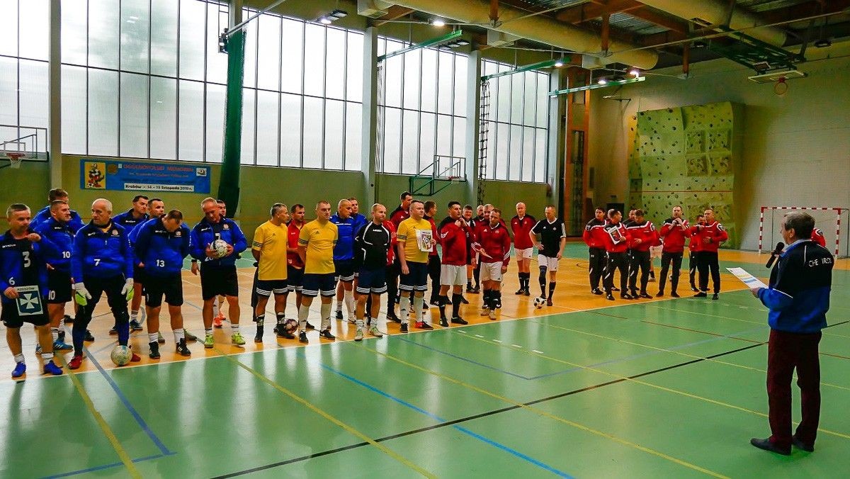 Strażacy z Dolnego Śląska wicemistrzami Polski w halówce