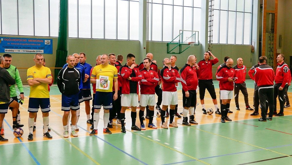 Strażacy z Dolnego Śląska wicemistrzami Polski w halówce