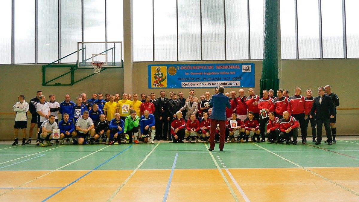 Strażacy z Dolnego Śląska wicemistrzami Polski w halówce