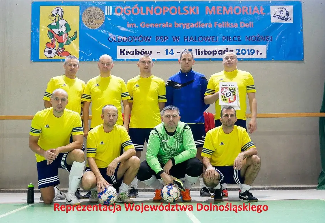 Strażacy z Dolnego Śląska wicemistrzami Polski w halówce