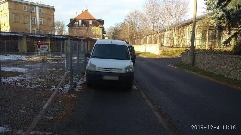 Miszczowie parkowania „docenieni” mandatami karnymi