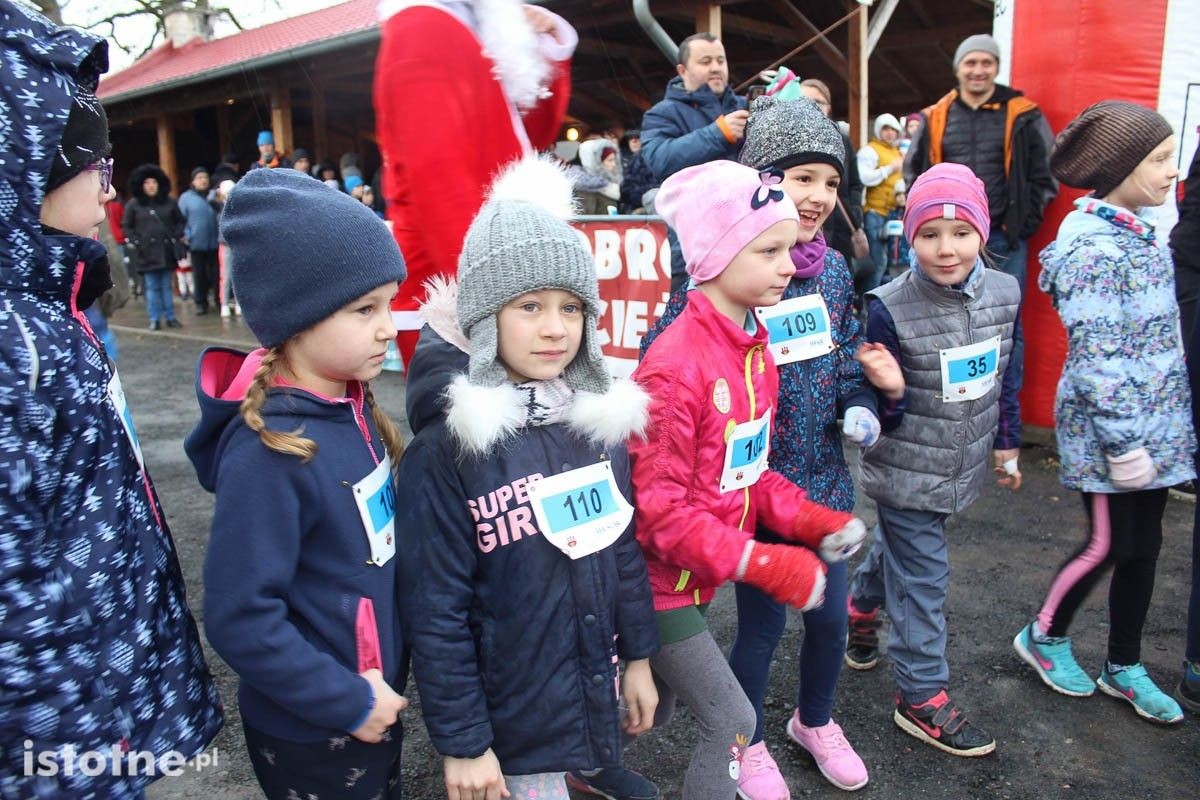 Zimowy bieg między mostami