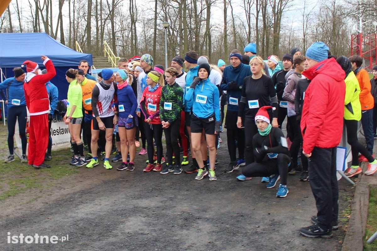 Zimowy bieg między mostami