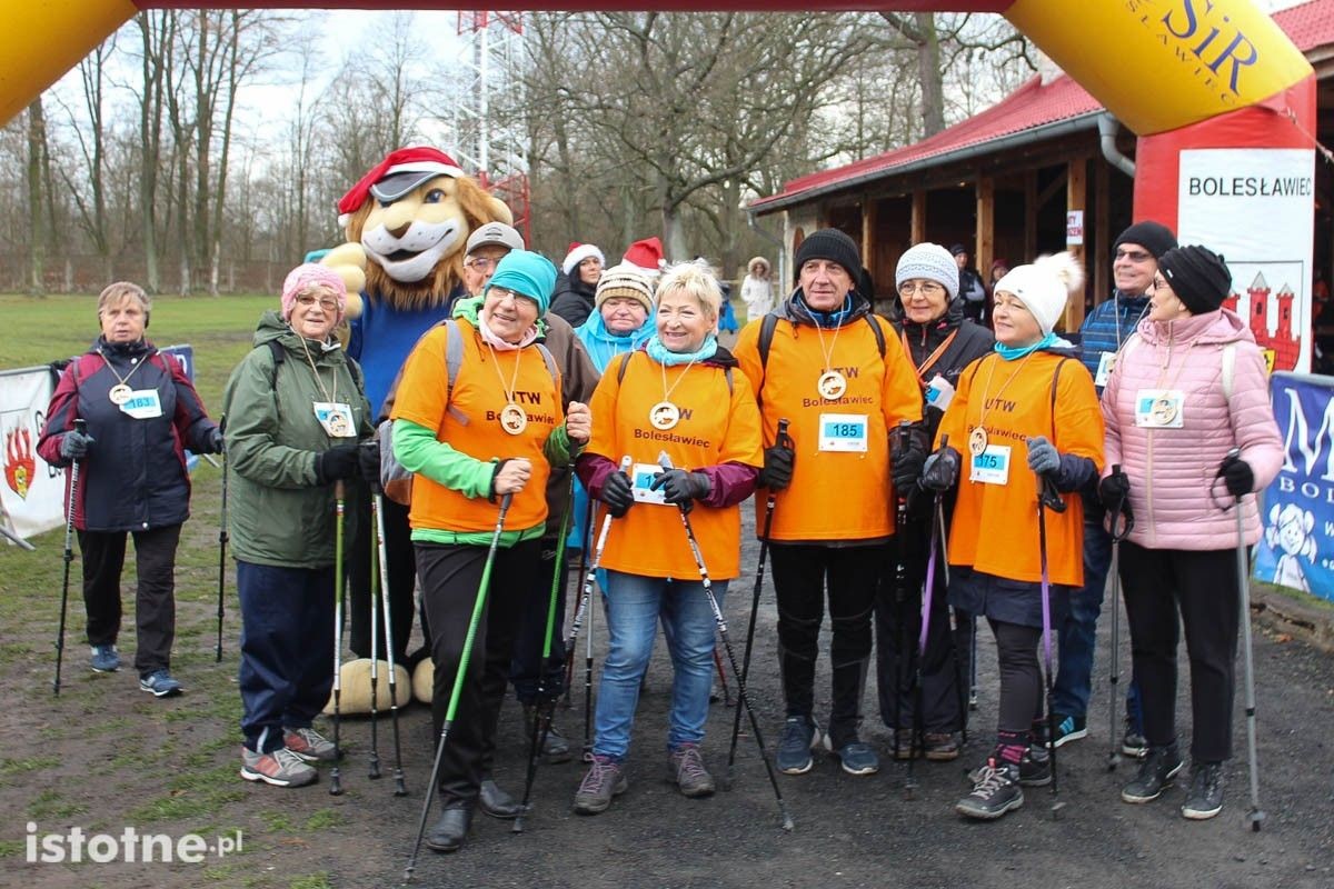 Zimowy bieg między mostami