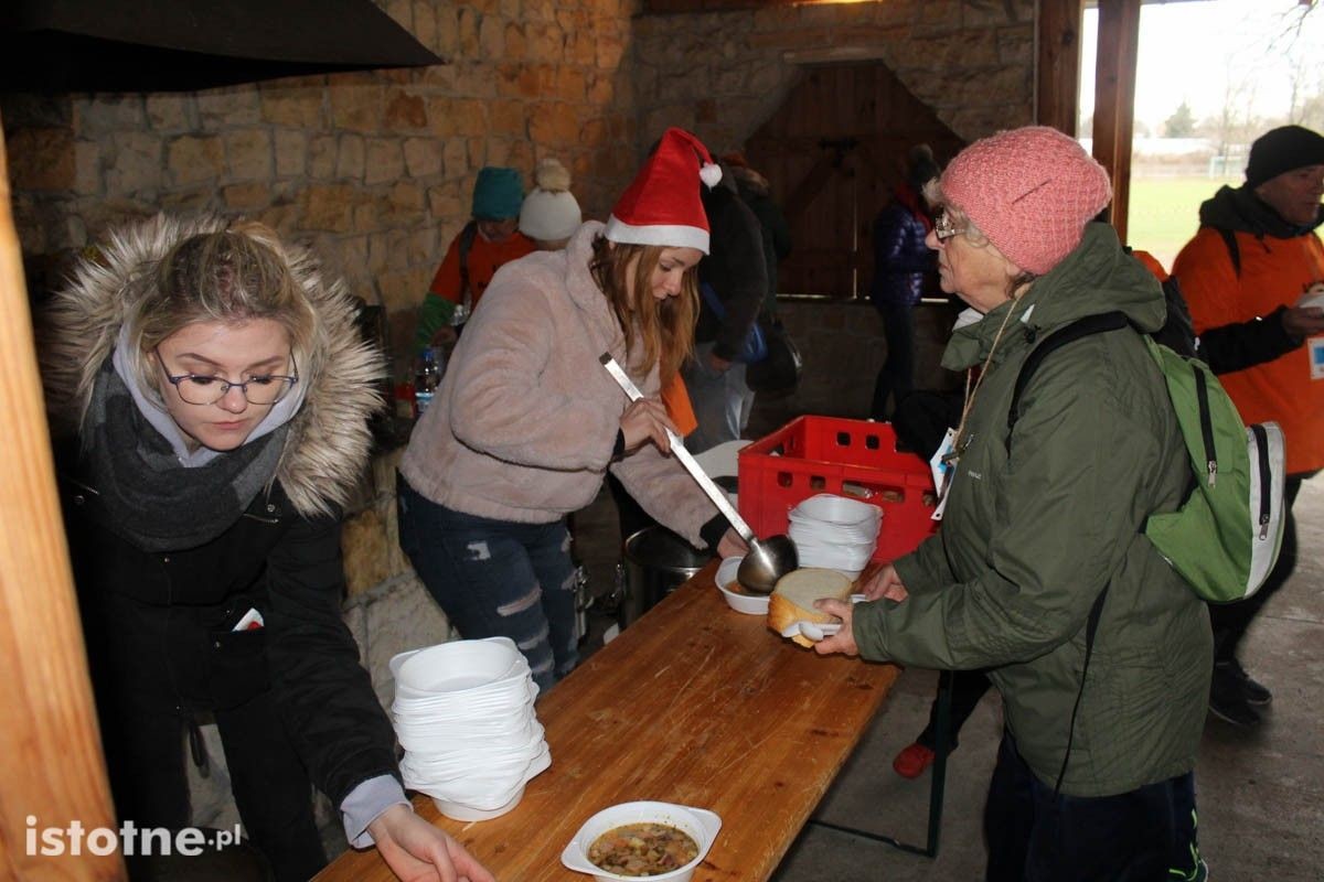 Zimowy bieg między mostami