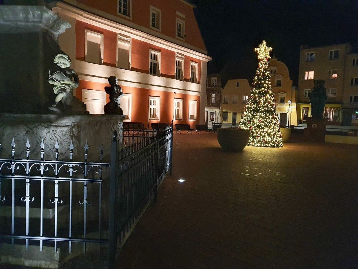 Świątecznie na nowogrodzieckim Rynku