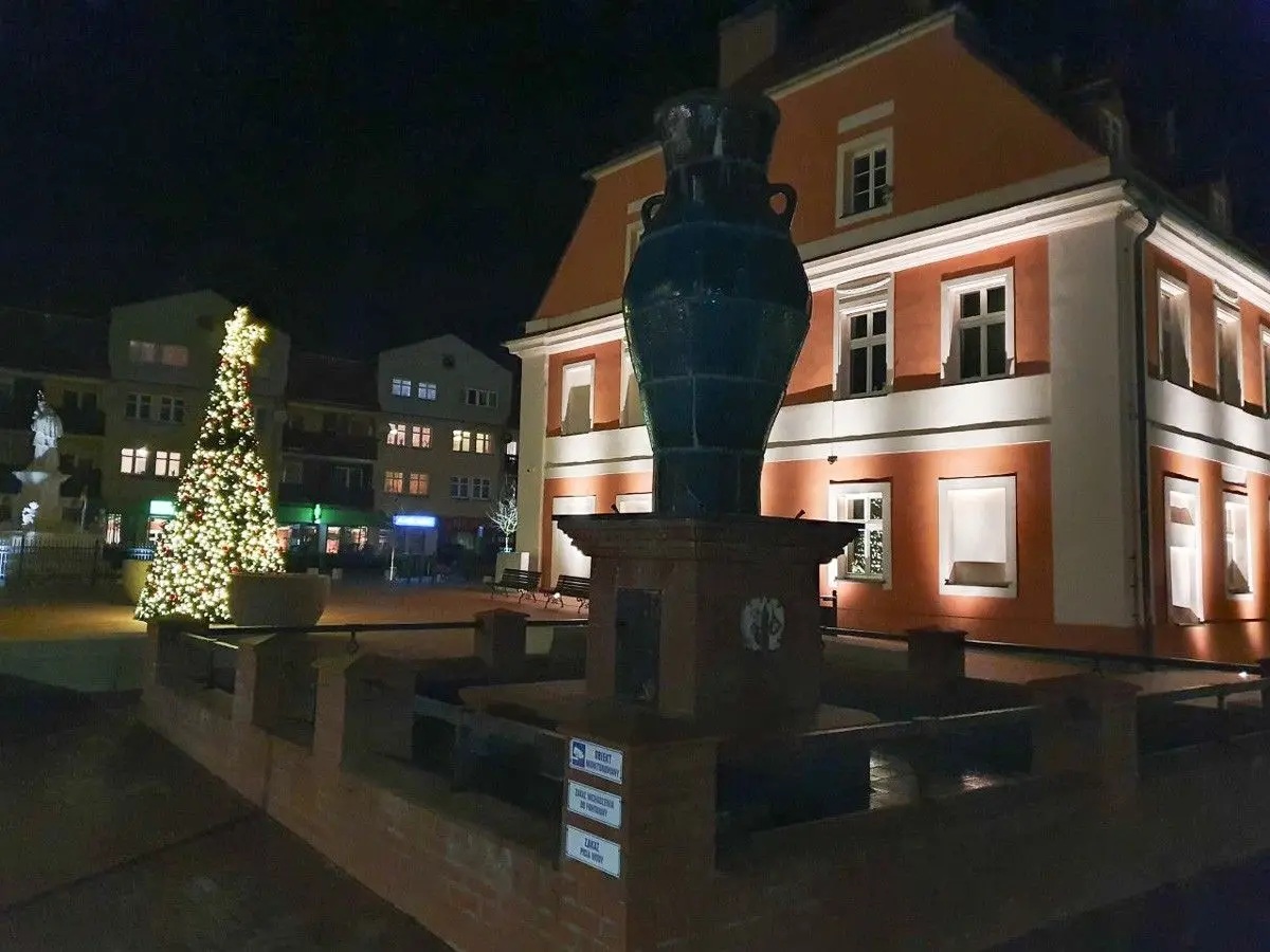 Świątecznie na nowogrodzieckim Rynku
