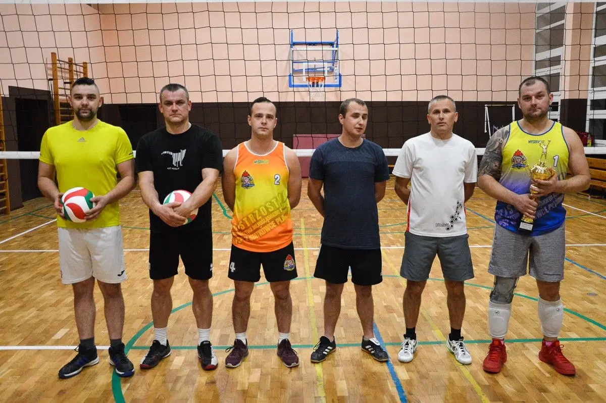 Siatkarze z Bożejowic najlepsi w Gminnej Lidze Sołeckiej