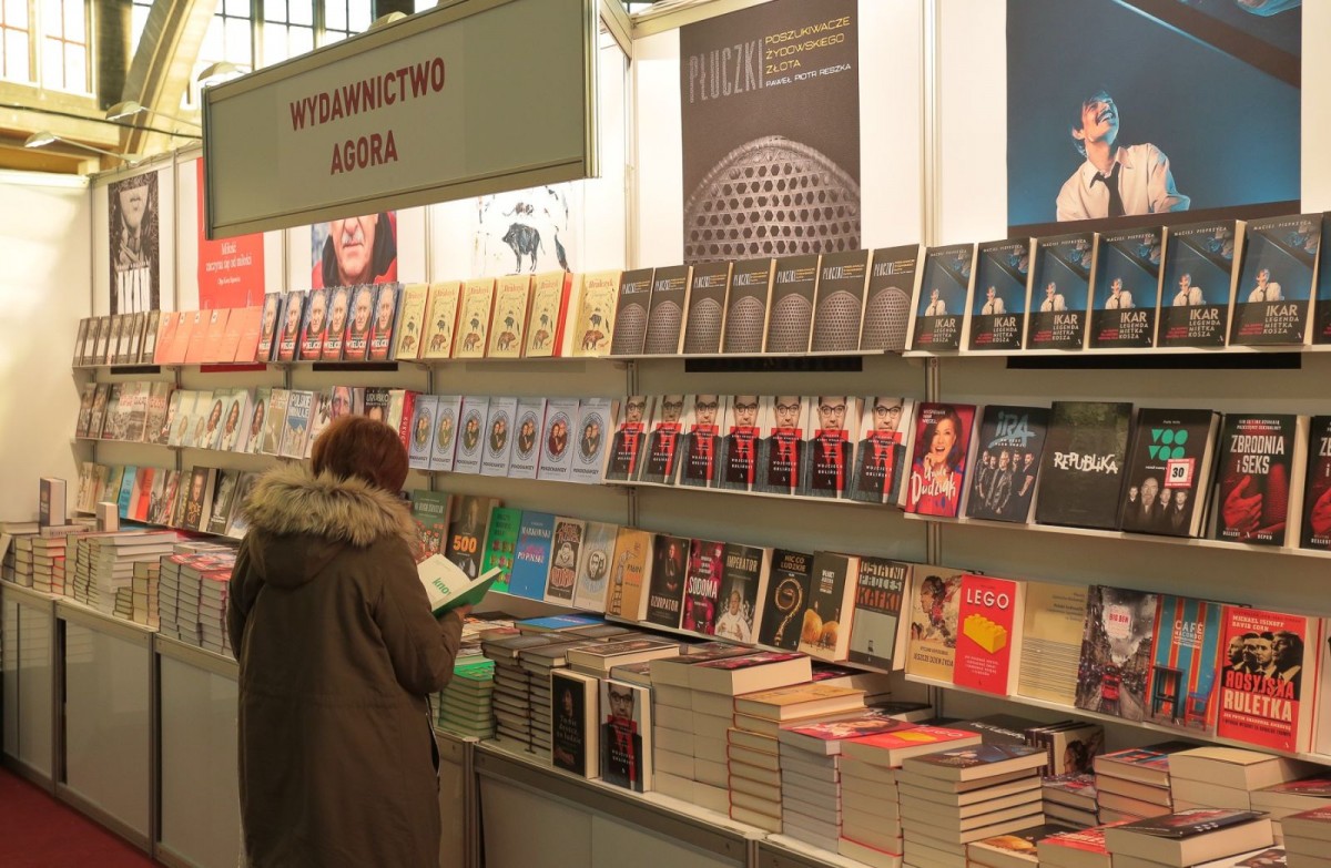 Uczniowie „Handlówki” na Wrocławskich Targach Dobrych Książek