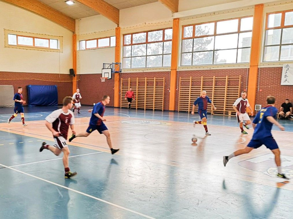 Mikołajkowy turniej halówki: strażacy z Legnicy najlepsi!