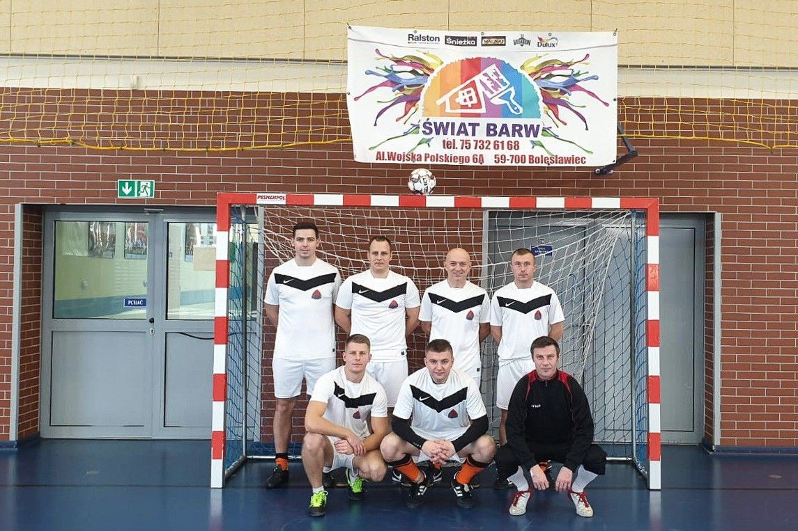 Mikołajkowy turniej halówki: strażacy z Legnicy najlepsi!