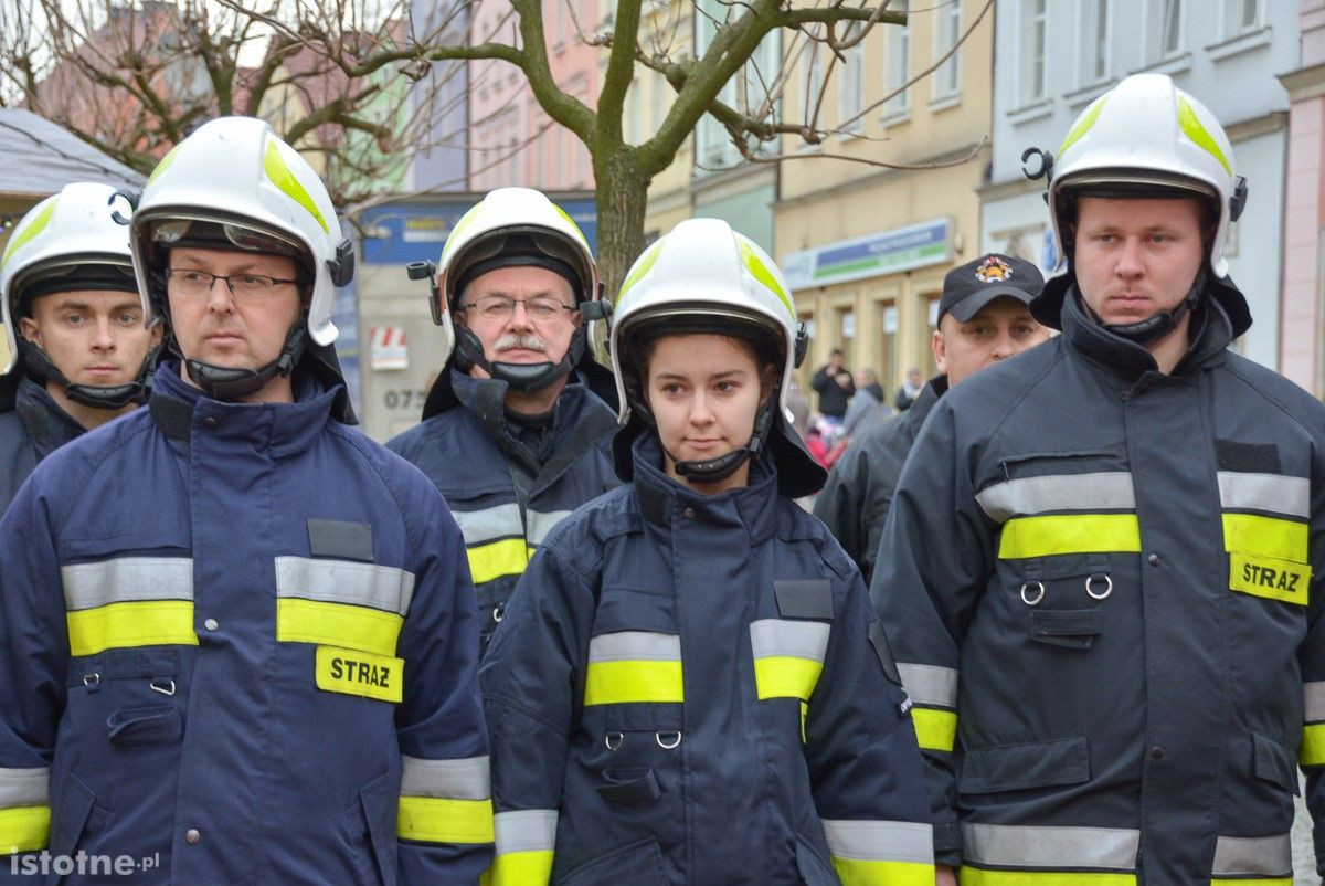 Strażacy z naszego powiatu z nowymi wozami i sprzętem ratowniczym