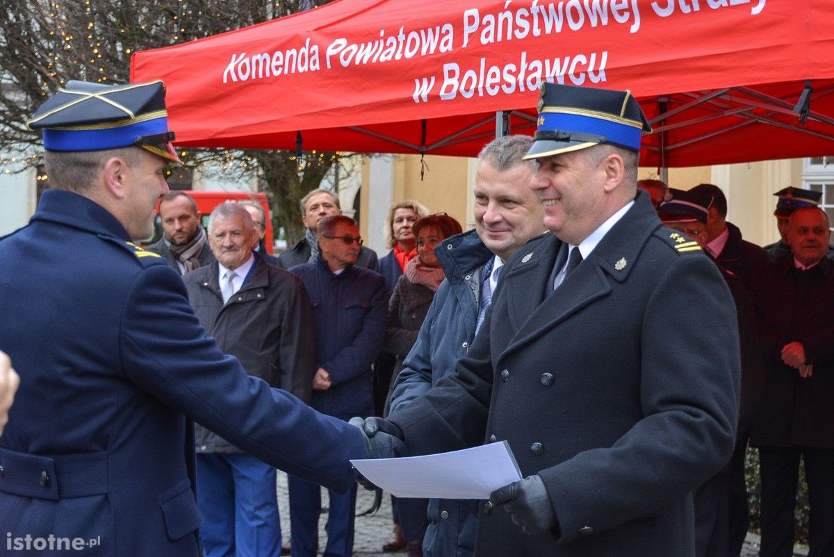 Strażacy z naszego powiatu z nowymi wozami i sprzętem ratowniczym