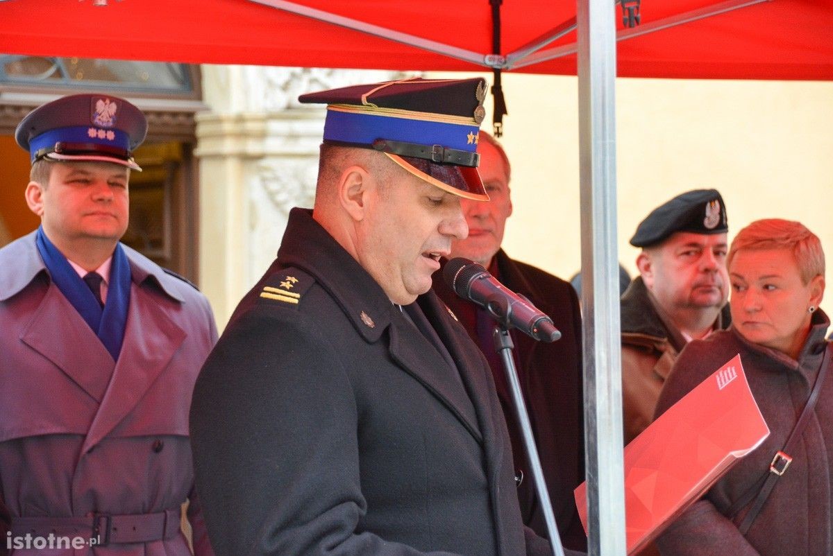 Strażacy z naszego powiatu z nowymi wozami i sprzętem ratowniczym