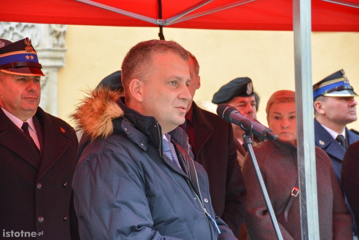 Strażacy z naszego powiatu z nowymi wozami i sprzętem ratowniczym