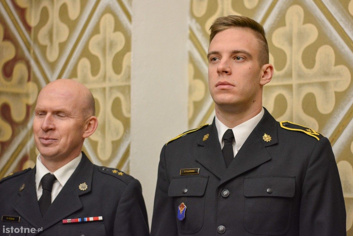 Strażacy z naszego powiatu z nowymi wozami i sprzętem ratowniczym