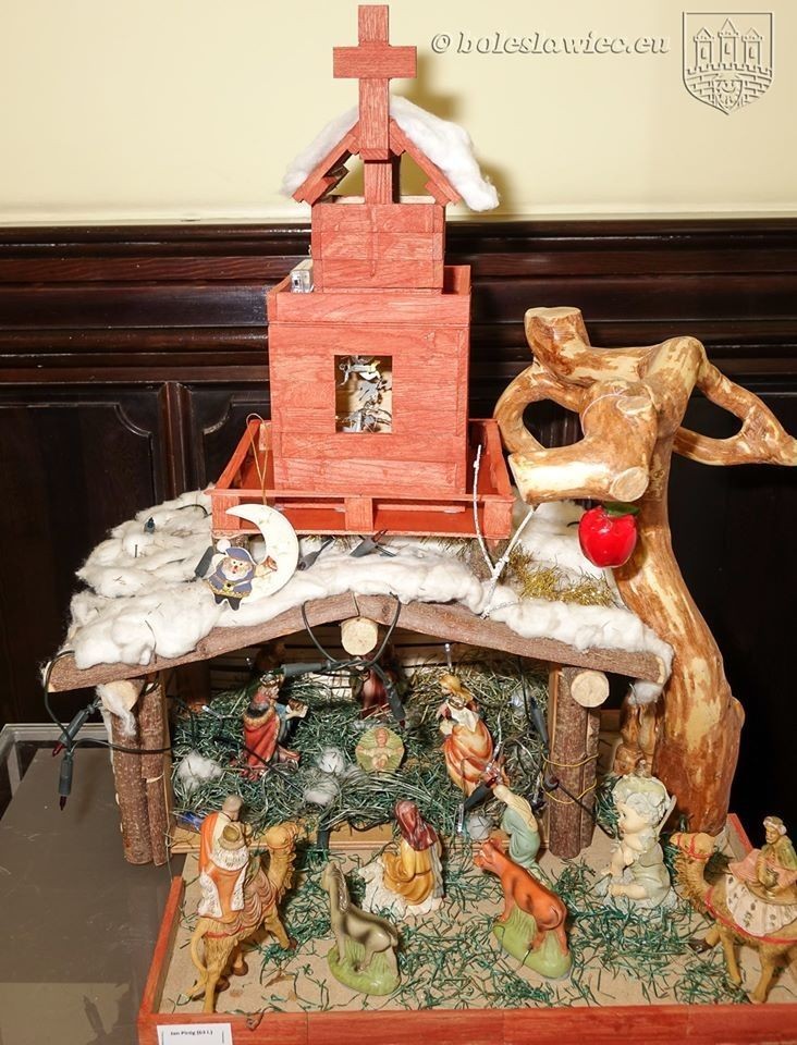 Wystawa szopek bożonarodzeniowych w ratuszu